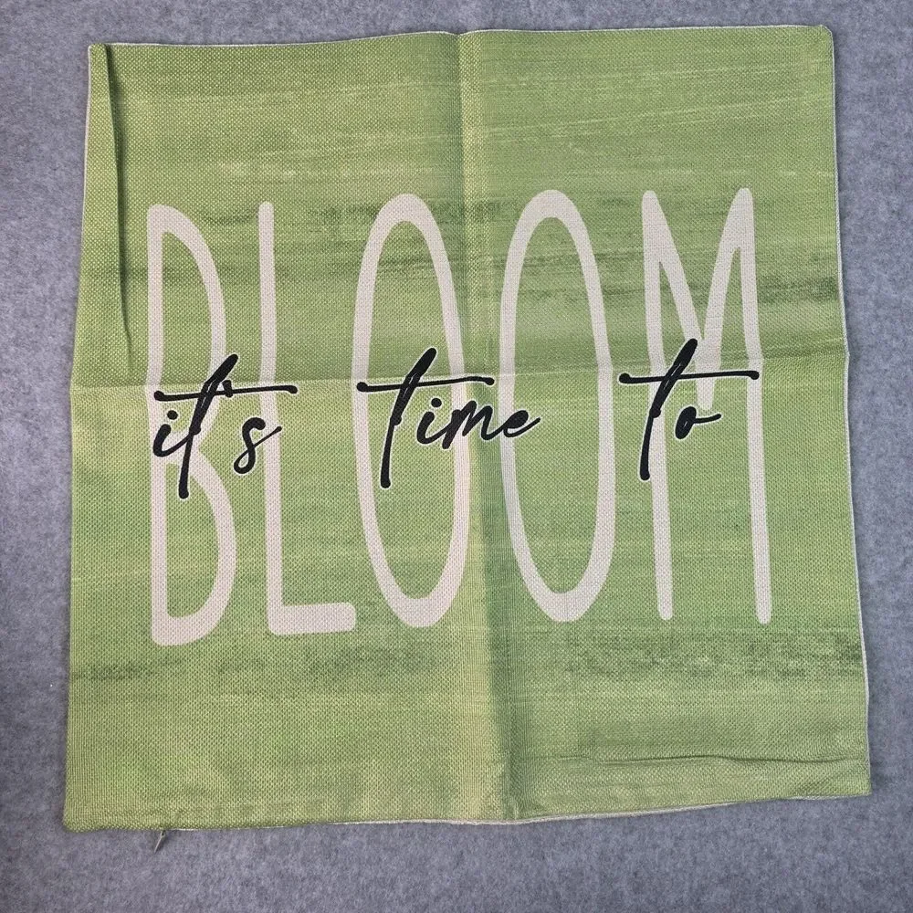 Spring Blossoms Throw‎ Pillow Cases Covers 18in Lot of 2 Green Indoor Outdoor
